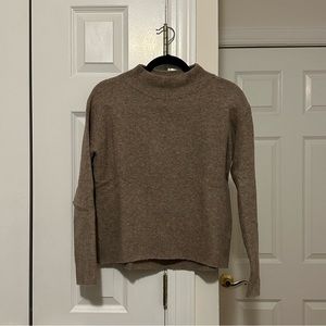 Uniqlo Brown Mock Neck Turtleneck Sweater